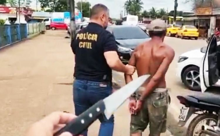 Armado faca homem invade escola infantil no Iranduba veja o vídeo