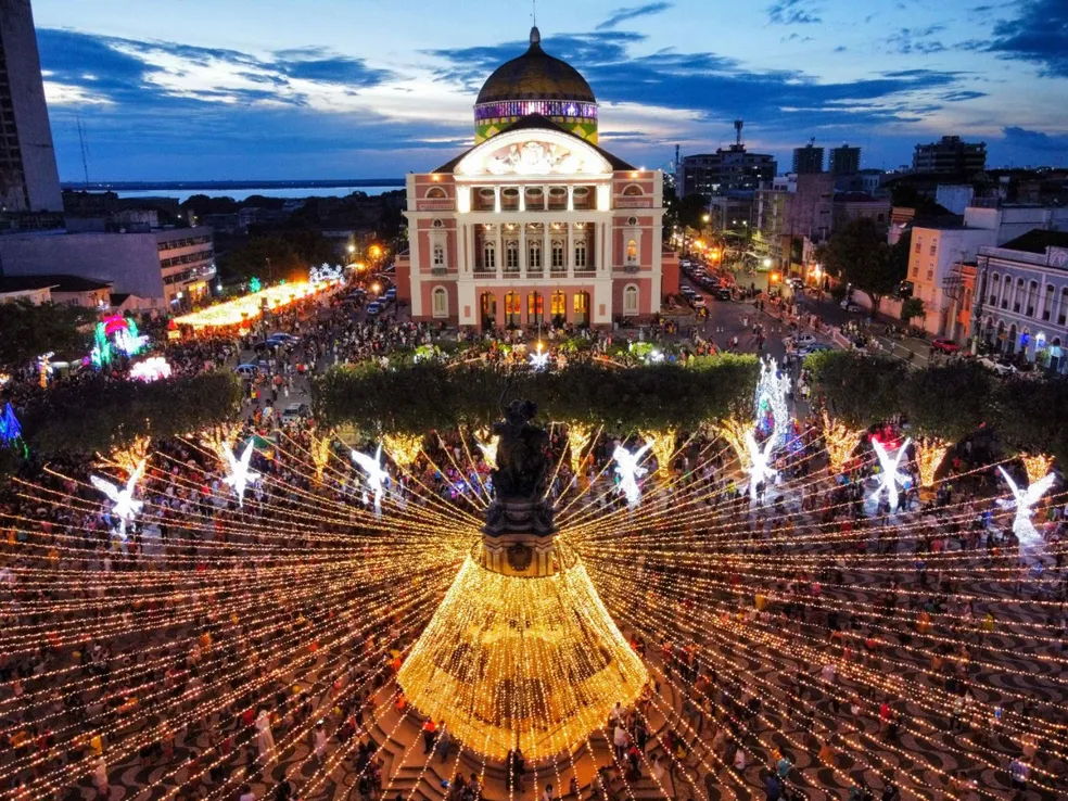 Decoração de Natal do Largo São Sebastião será inaugurada sábado